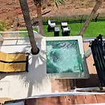 Vistas Excelentes Al Mar Y Jakuzzi Manilva