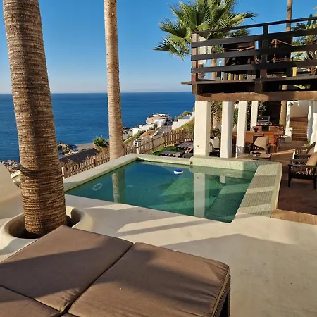 Vistas Excelentes Al Mar Y Jakuzzi Daire Manilva
